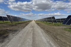 Sargent & Lundy joined Earthrise Energy for the powering up of its Archtop Solar project in Gibson City, Illinois.